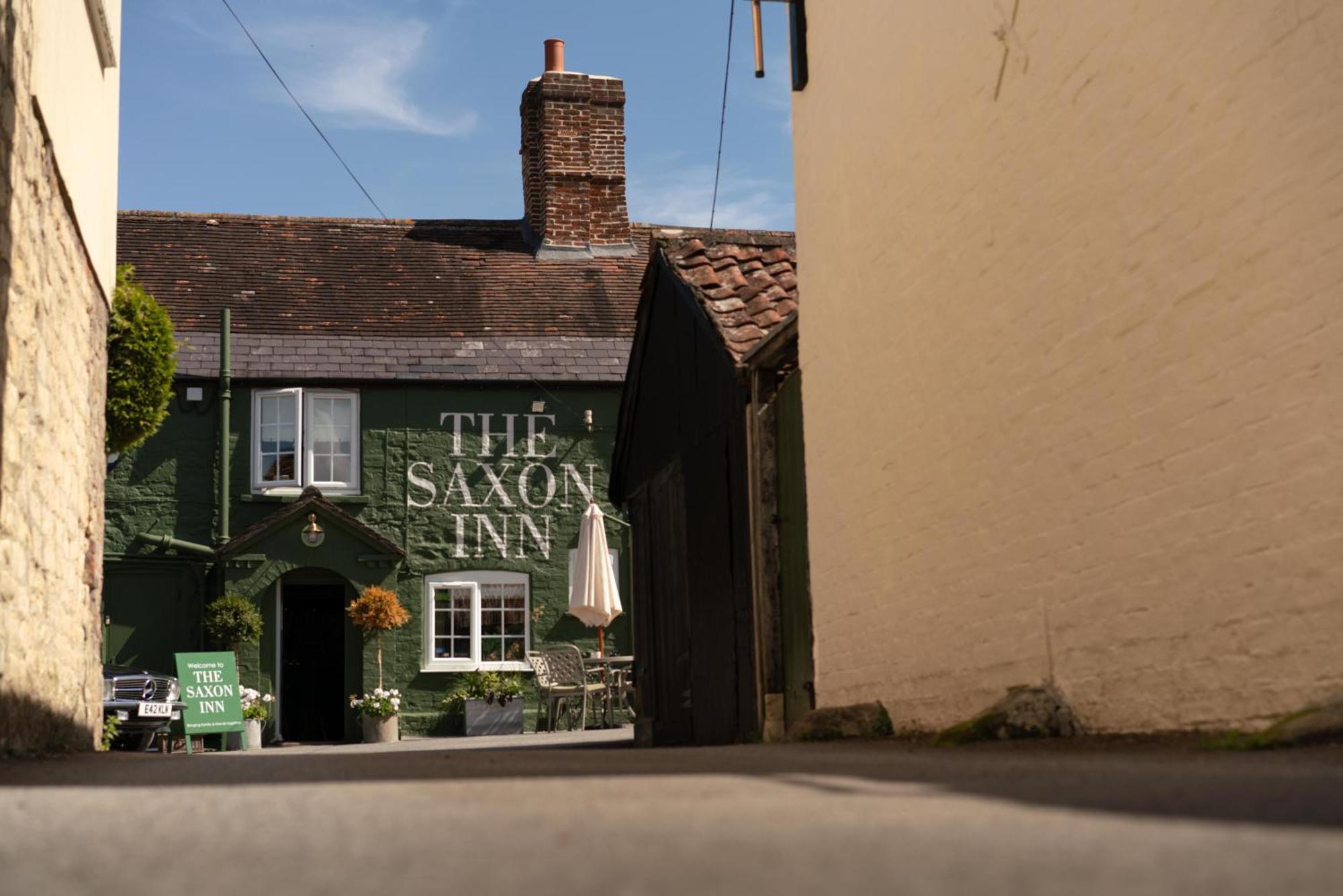 The Saxon Inn Child Okeford Екстериор снимка